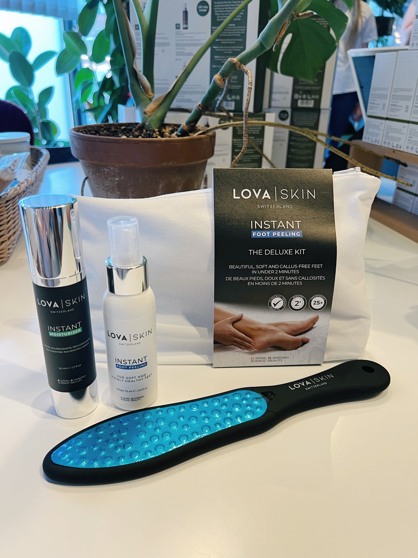 LOVA SKIN  Instant Foot Peeling - The Deluxe Kit